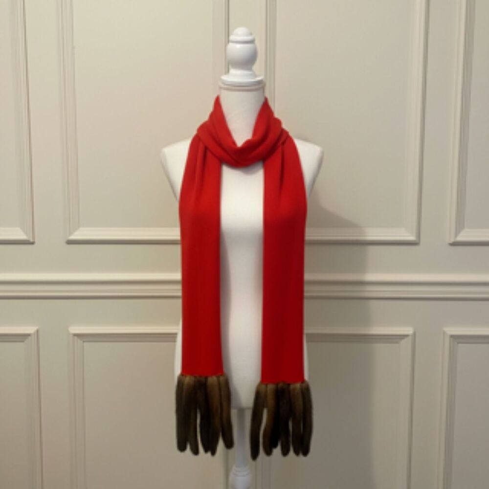 Vintage Guy Laroche Boutique Red Lambswool Scarf Wrap w/ 24 Mink Tails Italy